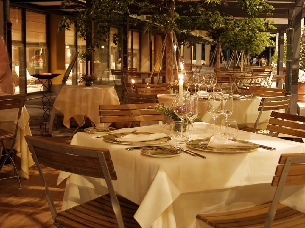 Grand Hotel De La Ville Parma Restaurant bilde